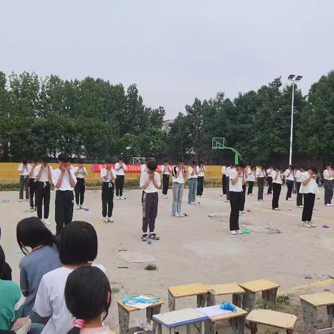 老王岗一中大课间创优活动大赛