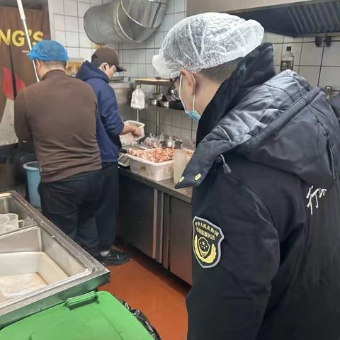 筑牢安全防线，守护万家灯火——华著君和社区开展春节前安全隐患大排查行动
