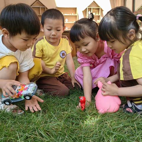 (萌芽小班）小一班玩具分享会