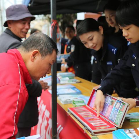 禁毒大队依托“110日”开展禁毒宣教