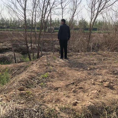 持续加强渠道巡护，严格落实河长制