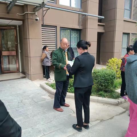 草二社区开展春季消防培训及消防演练