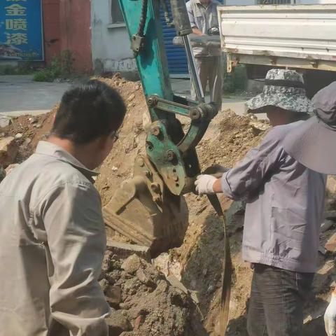 无惧烈日“烤”验------ 高温下的坚守