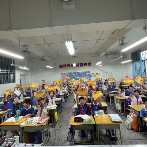 新南小学“英”你精彩，“语”你快乐游园活动