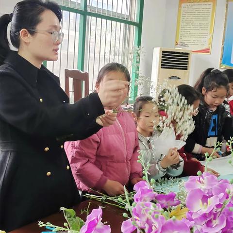 悠悠感恩心  暖暖妇女节   ---治河渡中心小学开展感恩庆祝“三八”妇女节活动