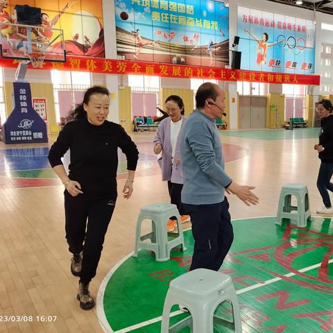 学习二十大    巾帼心向党    奋斗新征程   ——彭阳一中举行“3·8”妇女节系列活动