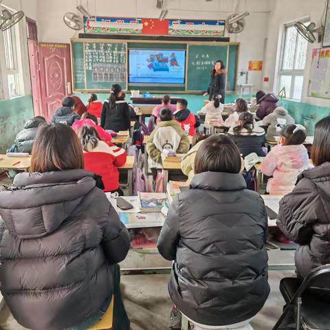 “数”润心田 研途共进 一一一五龙镇薄李小学数学听评课活动纪实