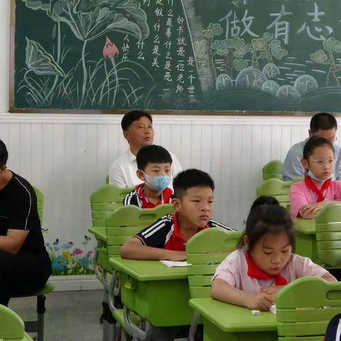 在教学研究中阔步前行——薛城区祁连山路学校（小学部）驻校教研活动掠影