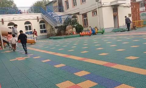 建东苑幼儿园大中小班跆拳道