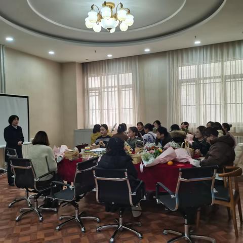 鲁东大学支行女神节插花活动