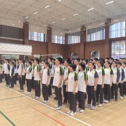 以青春之名 赴梦想之约 ——西安市第八十三中学举行2025年中考出征仪式