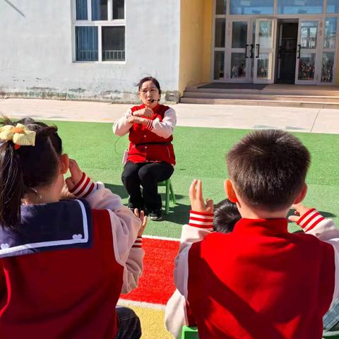 灵动手指 快乐游戏 --塔城市上塔斯肯分园保育员 ﻿手指游戏比赛