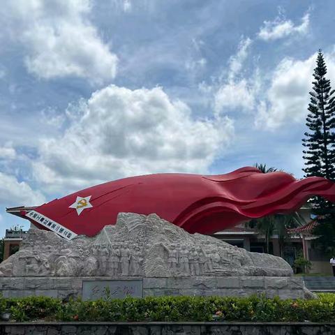 追寻红色足迹 传承革命精神——七坊镇社区医院党支部开展庆“七一”建党节活动