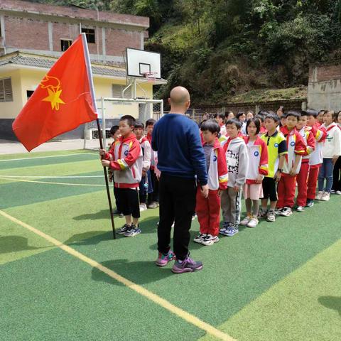 袅袅炊烟起，缕缕野炊情——中堡小学五年级野炊劳动实践活动