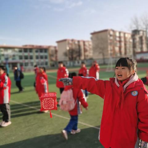 “风华正茂龙腾飞，砥砺前行谱新篇"——记东港路小学2024年春季第二学期开学典礼