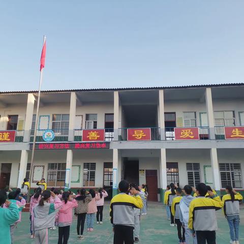 风雨中细心呵护  阳光下茁壮成长——和兴镇恒兴学校  校园生活美好点滴