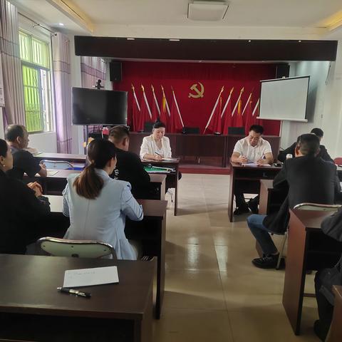 座谈调研知民情 履职解忧暖民心——周潇丹同志到感城镇生旺村人大代表联络室 召开人大代表座谈会
