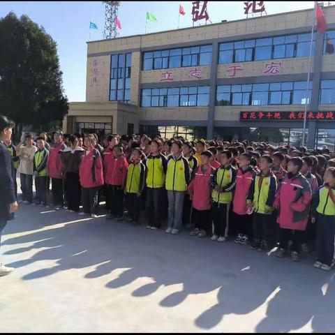 马栏镇九年制寄宿学校开展“百花争斗艳  我们来挑战”——趣味猜字谜活动