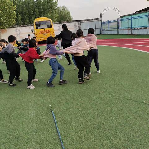 【曲周县侯村镇第四中心小学】关爱学生  幸福成长