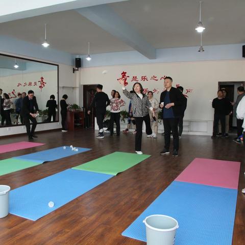 踔厉奋发新时代 · 最美巾帼展风采---中原区教育局机关工会庆“三八”趣味活动掠影