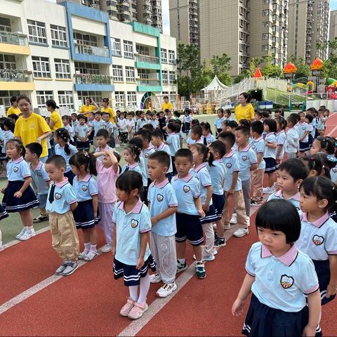 时光恰好 初秋相见———菊泉实验幼儿园中二班开学第一天