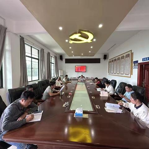 罗经村委会召开以案促改警示教育大会