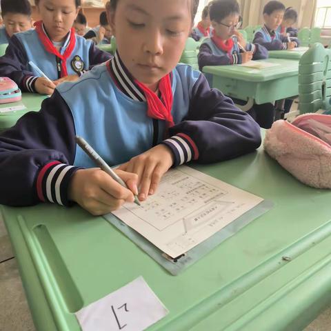 笔墨传薪火，童心写华章——大观学校五年级一班书法大赛