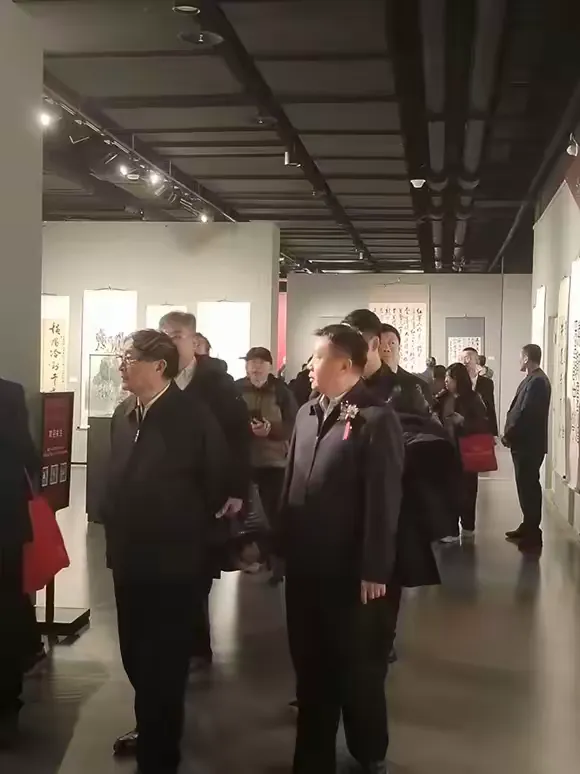 简篇-笔墨铸魂祭先烈赤心传承爱国情 — 书画家宋永柱参展抗战胜利 80 周年书画展