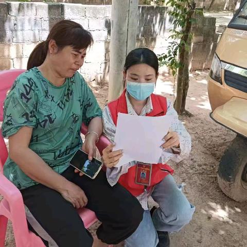 天安乡网格员常态化开展交通安全普法宣传