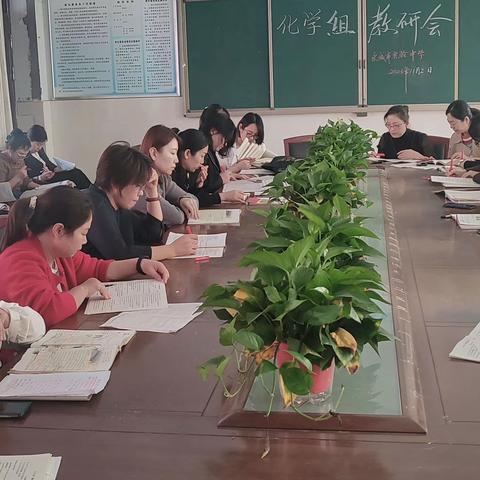 实验中学九年级英语教研组第九周教研活动纪实