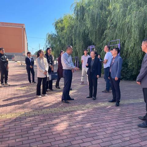 金秋送爽迎开学 安全检查先行 动——拜泉县龙泉镇中心学校迎接安全检查