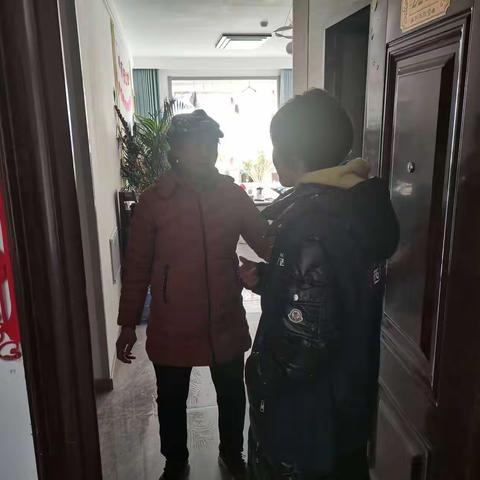 【高桥街道网格中心—薛佳欢】入户走访居民 采集基础信息