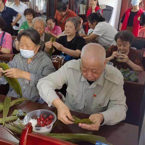 胡家庙街道陕建机社区退役军人服务站：端午节“粽味飘香、爱心传递”