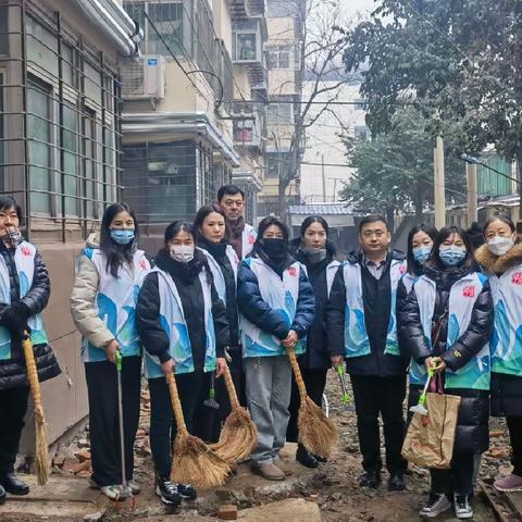 携手共建净化家园—趵突泉社区携手双报到单位开展共建活动