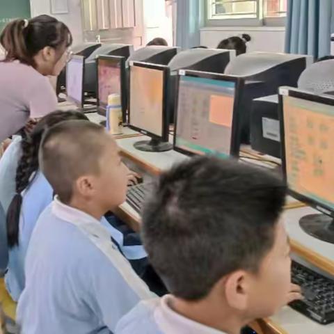 迷宫探险成勇者——培英小学第二课堂信息小组掠影