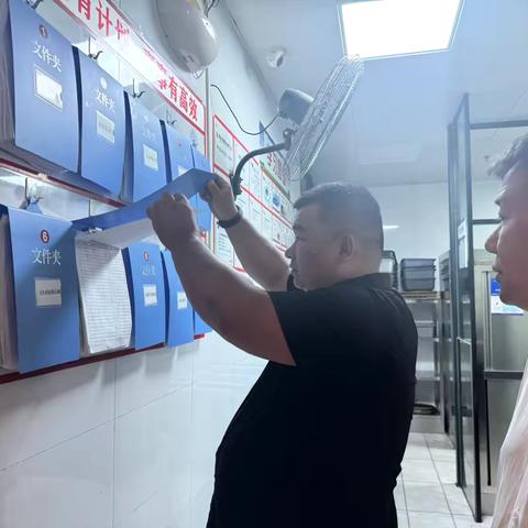 餐饮第五大区开展夏季安全生产检查