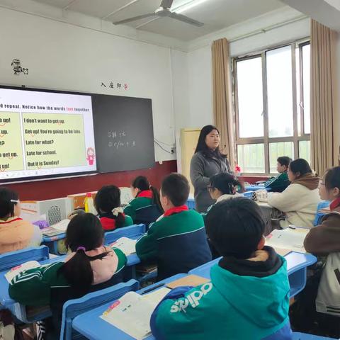 慧心筑梦，帮扶教研共芬芳 ----武汉市光谷第二初级中学与武汉市蔡甸区小集中学城乡结对联合教研活动