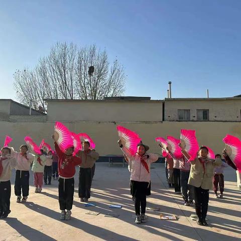 多彩社团，幸福校园 ——曲沟镇东夏寒小学社团活动