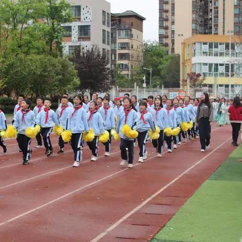 “少年向阳，蓬勃盎然”-记向阳桥小学18级新月班23年春季运动会