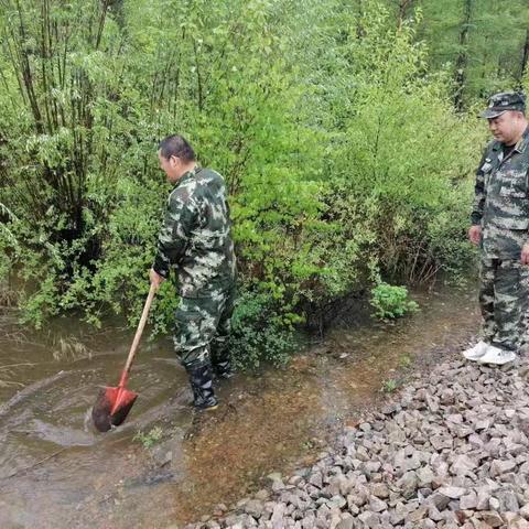 阿木尔红旗林场排查隐患 疏通堵塞 打造平安铁路