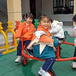 💕爱上幼儿园，快乐“美”一天☀️苗苗一班第八周精彩回顾