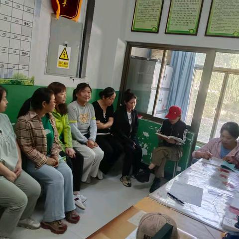 敦煌中学教学一部公寓楼全力以赴做好开学准备工作