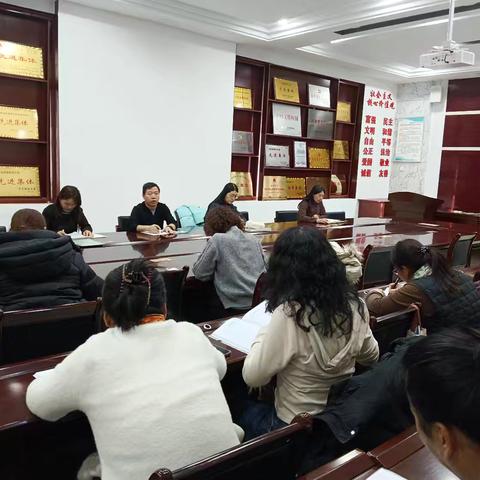 敦煌中学教学一部召开公寓楼安全管理工作周例会