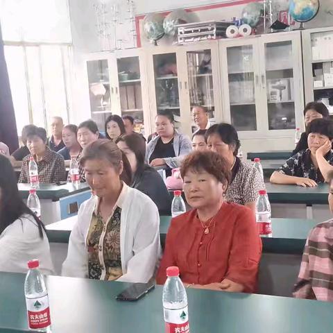 家校携手，聚力前行——杨家集大徐小学家长会纪实