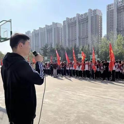 积跬步以至千里，磨意志以登高峰 ——凤城高中高二年级组织雅鹿山远足研学活动