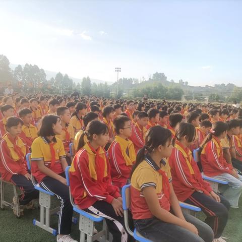 思政引领培养学生好习惯 普法强基法治宣传进校园 ——元谋县苴林小学书记、校长同上一节思政课宣讲活动暨普法强基补短板法治宣传教育活动