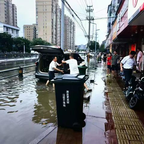 守牢安全线，战“汛”显担当