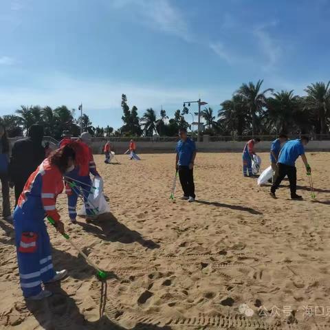 【海口京美公司】开展海上环卫专项垃圾整治行动