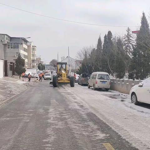 皑皑雪地刻初心   拳拳爱心显担当——山西省沁水公路管理段除积雪保畅通