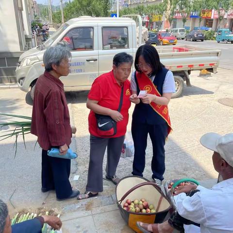 烟台银行栖霞支行积极开展金融消费者权益保护教育宣传月活动